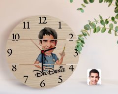 Kişiye Özel Erkek Doktor Karikatürlü Otantik Ahşap Palet Saat-3