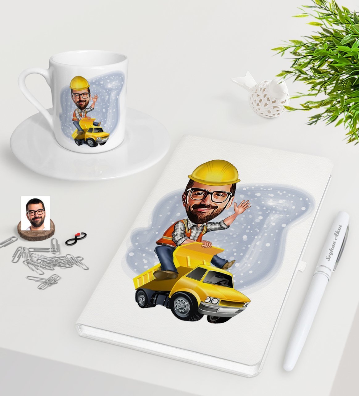Kişiye Özel Erkek Yol Mühendisi Karikatürlü Beyaz Defter Kalem Türk Kahvesi Fincanı Seti-1