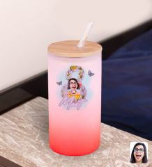 BK Gift Kadınlar Gününe Özel Karikatürlü Kırmızı Renk Pipetli Buzlu Cam Bardak 600ml - 3, 8 Mart Kadınlar Günü