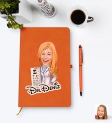 Kişiye Özel Kadın Göz Doktoru Karikatürlü Turuncu Termo Deri Defter Kalem Seti Model 1