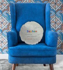 Kişiye Özel İsimli Google Yılın En Yakışıklı Erkeği Tasarımlı Yuvarlak Dekoratif Kırlent Yastık-1