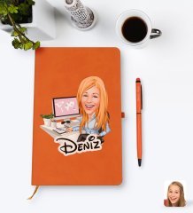Kişiye Özel Kadın Genel Müdür Karikatürlü Turuncu Termo Deri Defter Kalem Seti Model 1