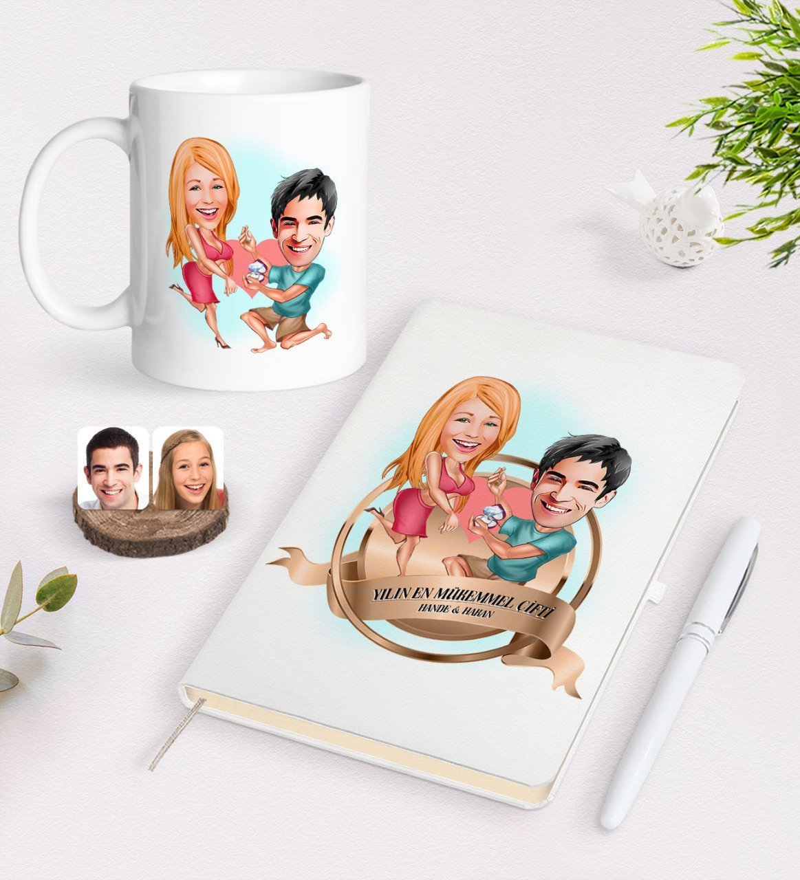 Kişiye Özel Yılın En Mükemmel Çifti Karikatürlü Beyaz Defter Kalem ve Kupa Seti-19