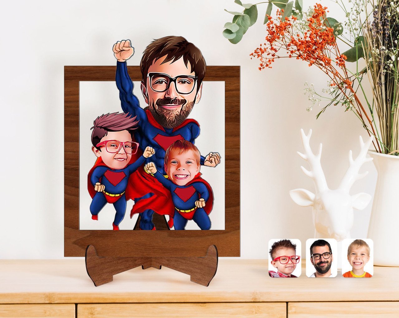 Kişiye Özel Süper Baba ve 2 Çocuk Karikatürlü Ahşap Standlı 3D Biblo-1