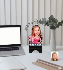 Kişiye Özel Kadınlar Günü Karikatürlü Ahşap Biblo Telefon Standı-4
