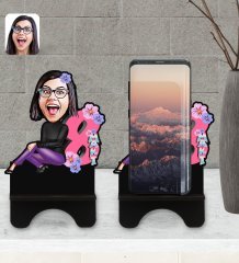 Kişiye Özel Kadınlar Günü Karikatürlü Ahşap Biblo Telefon Standı-2