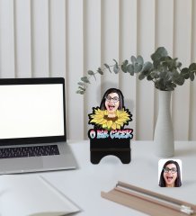 Kişiye Özel Kadınlar Günü Karikatürlü Ahşap Biblo Telefon Standı-1