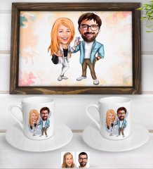Kişiye Özel Sevgililer Karikatürlü Doğal Ahşap Tepsi ve 2’li Kahve Fincan Seti-93