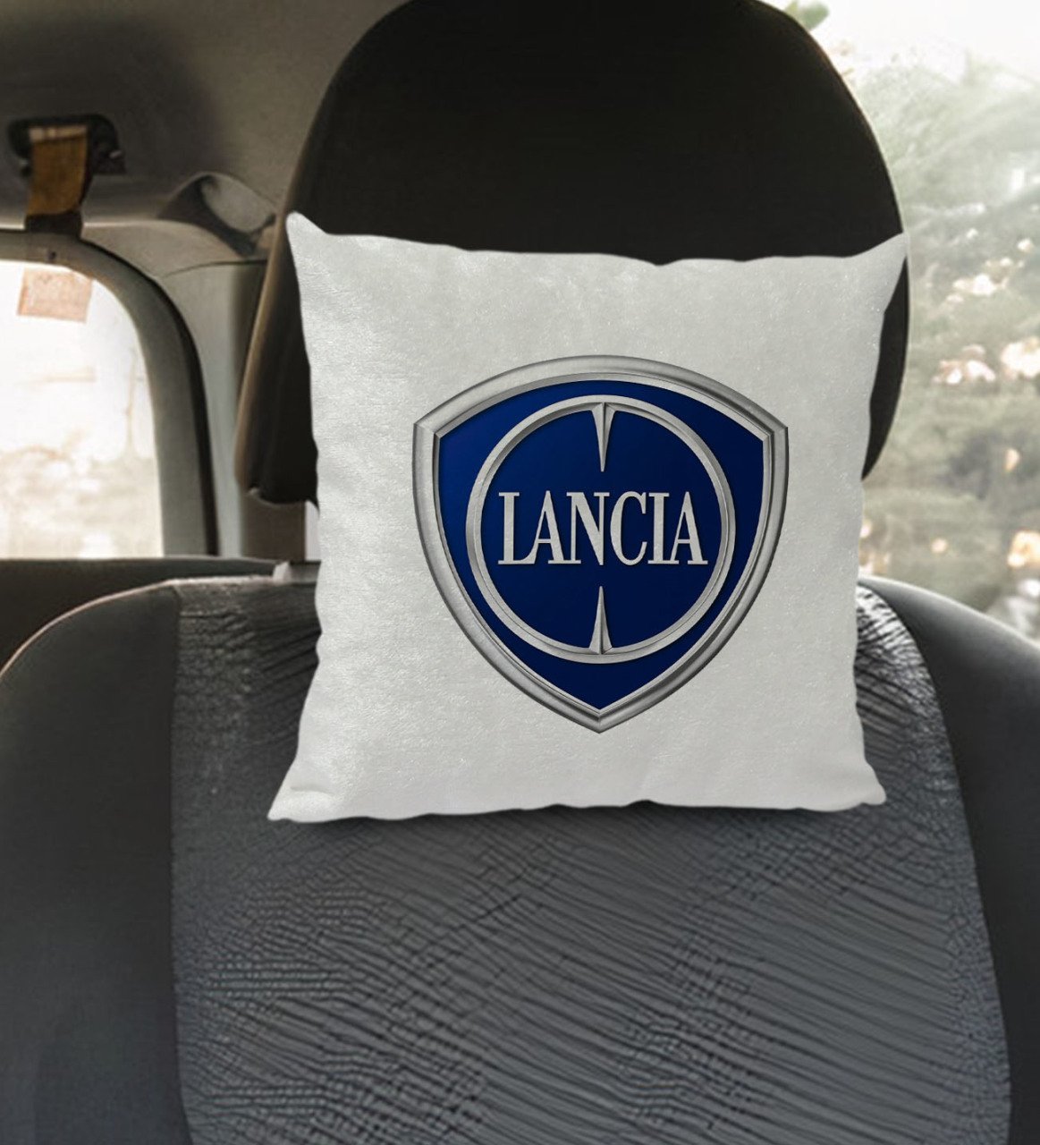 BK Gift Lancia Tasarımlı Kare Araç Koltuk Yastığı-1