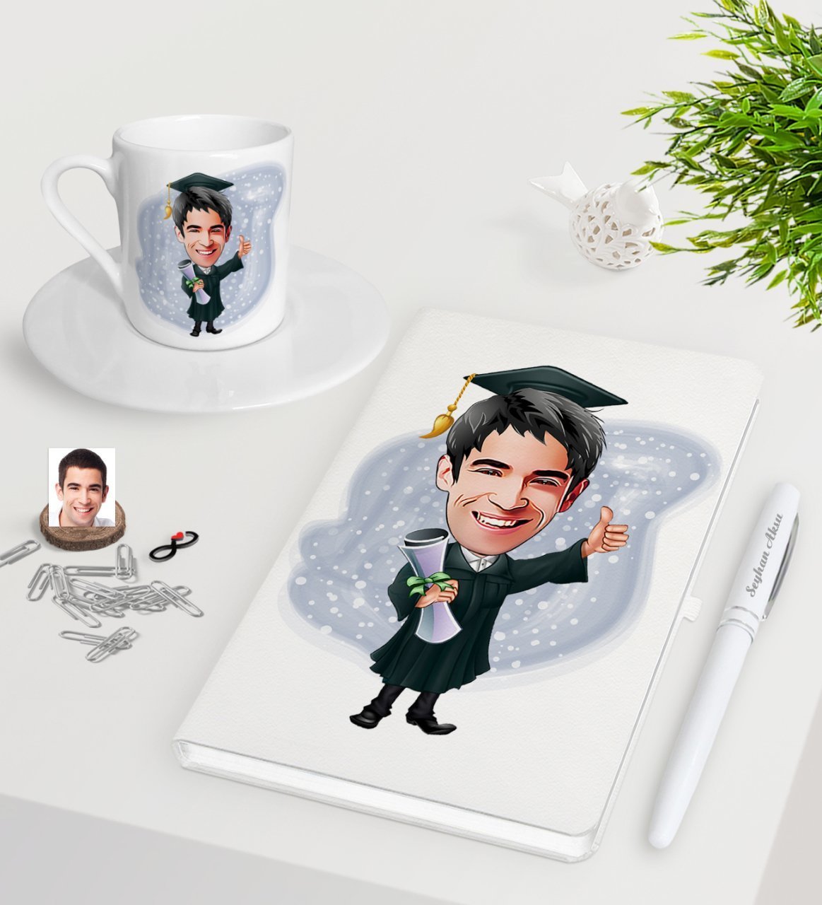 Kişiye Özel Erkek Mezun Karikatürlü Beyaz Defter Kalem Türk Kahvesi Fincanı Seti-1