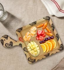 BK Gift Kalpler Tasarımlı Kare Şeklinde Doğal Ahşap Servis ve Sunum Tabağı Model 1