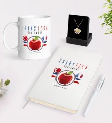 Kişiye Özel Fransızca Öğretmeni Beyaz Kupa Defter Kalem ve İsimli Papatya Kolye Hediye Seti-3