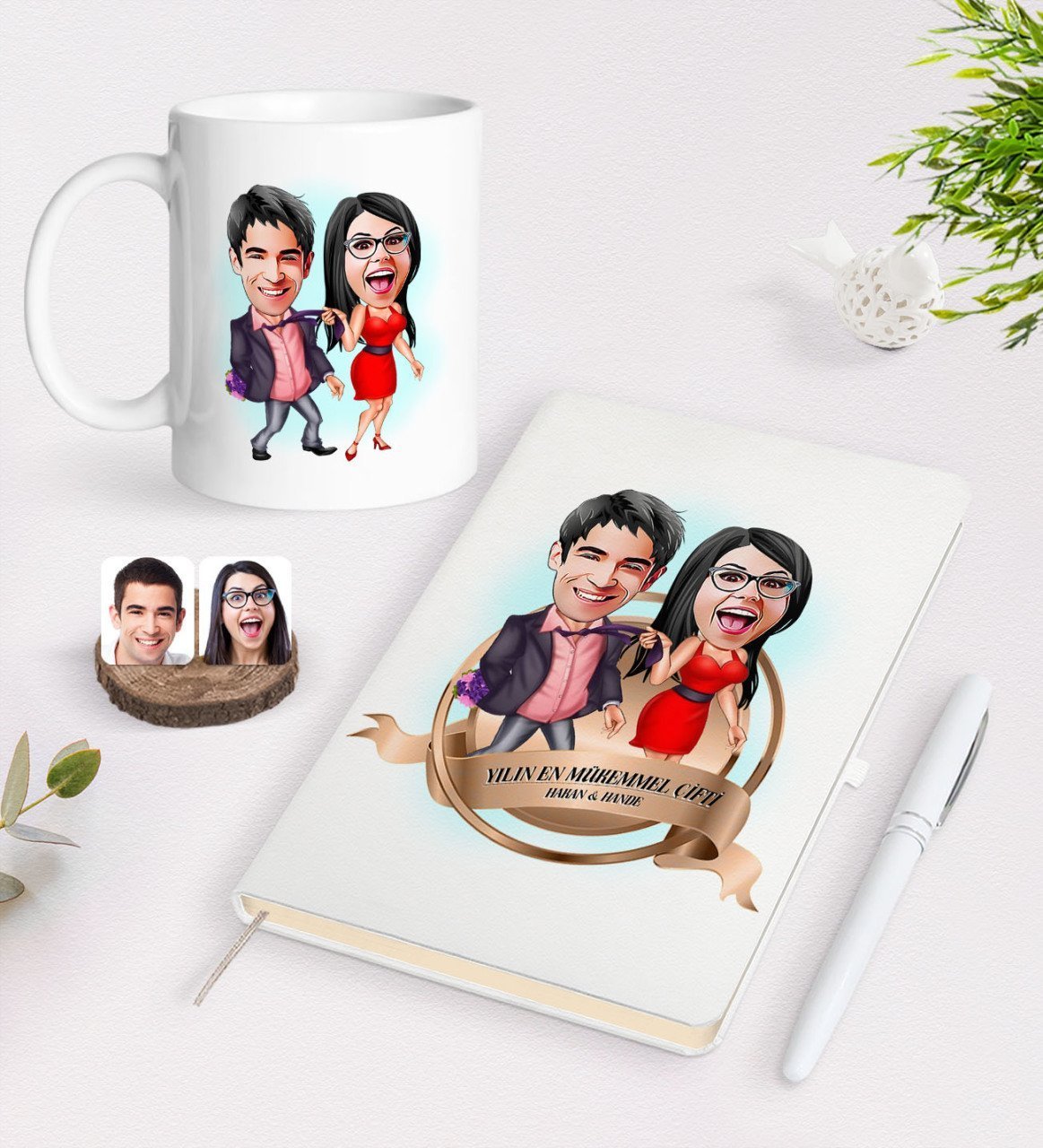 Kişiye Özel Yılın En Mükemmel Çifti Karikatürlü Beyaz Defter Kalem ve Kupa Seti-4
