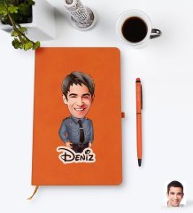 Kişiye Özel Erkek Polis Karikatürlü Turuncu Termo Deri Defter Kalem Seti Model 3