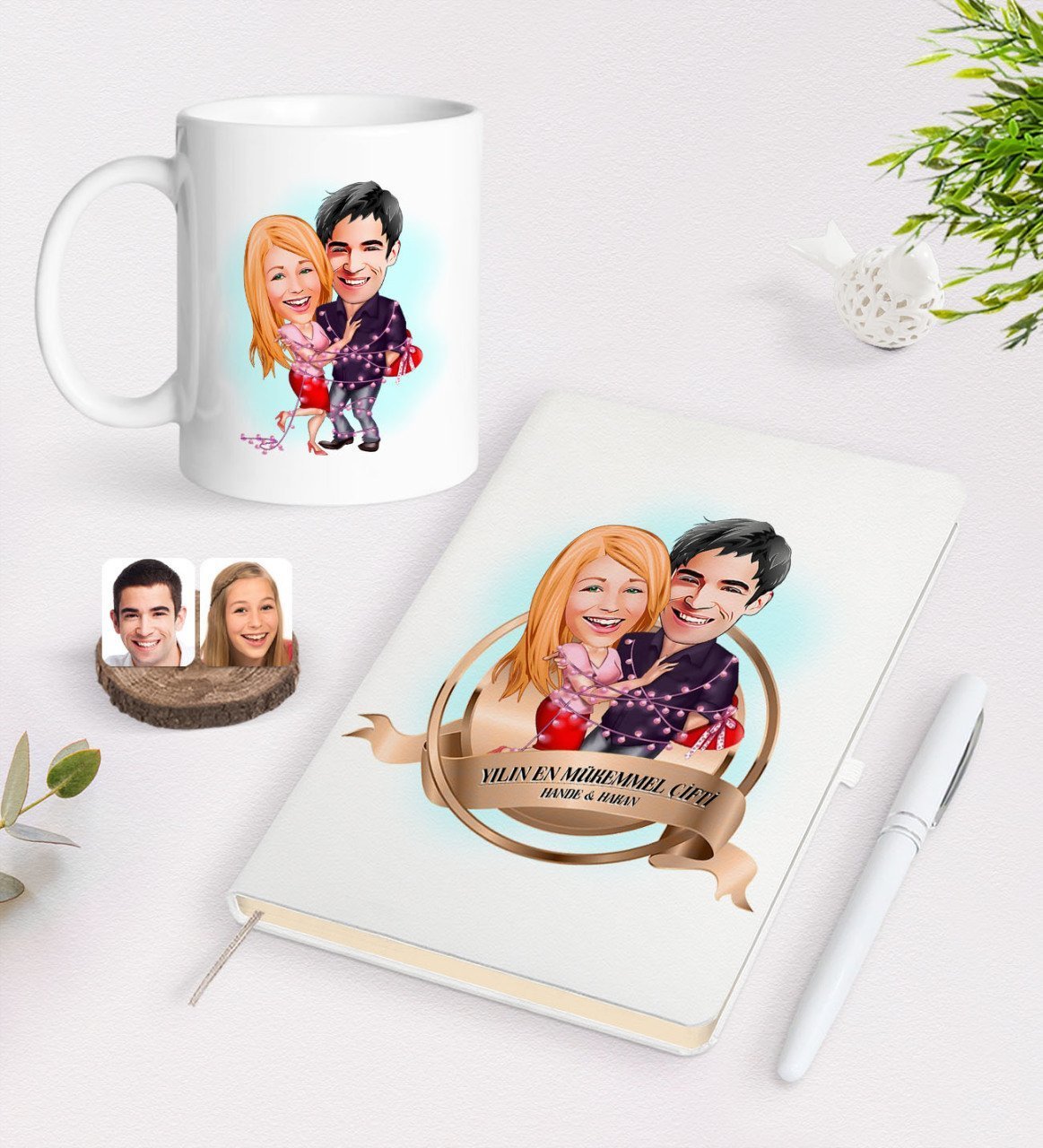 Kişiye Özel Yılın En Mükemmel Çifti Karikatürlü Beyaz Defter Kalem ve Kupa Seti-2