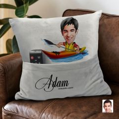 BK Gift Kişiye Özel Kano Karikatür Tasarımlı Organizer Kumanda ve Atıştırmalık Cepli Gri Kırlent Yastık- 1 Arkadaşa Hediye, Cepli Yastık