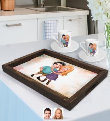 Kişiye Özel Sevgililer Karikatürlü Doğal Ahşap Tepsi ve 2’li Kahve Fincan Seti-80