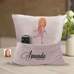 BK Gift Kişiye Özel Buz Pateni Karikatür Tasarımlı Organizer Kumanda ve Atıştırmalık Cepli Pembe Kırlent Yastık-1 Arkadaşa Hediye, Cepli Yastık