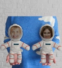 Kişiye Özel Fotoğraflı Çocuk Astronotlar 2’li Bebek Yastık-1