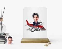 Kişiye Özel Erkek Host Uçuş Görevlisi Karikatürlü Ahşap Standlı Çerçeve