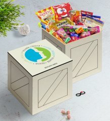 Kişiye Özel Plastik Cerrah Ahşap Kutuda Nostaljik Lezzetler Hediye Seti