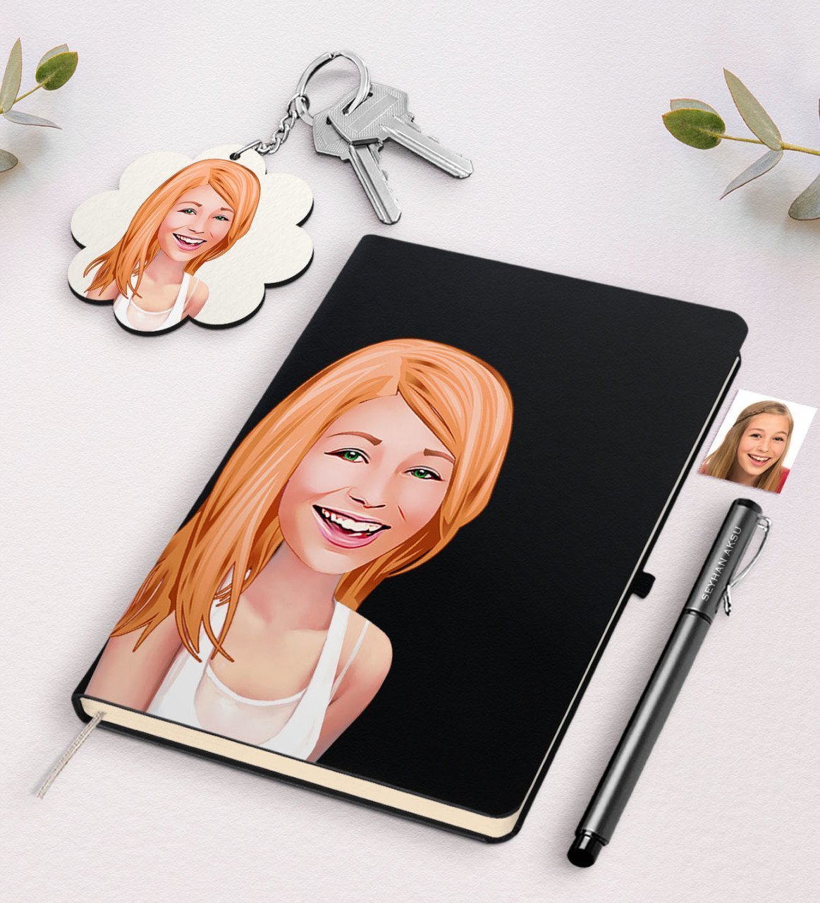 Kişiye Özel Bayan Karikatürlü Siyah Defter Kalem Ve Anahtarlık Hediye Seti-37