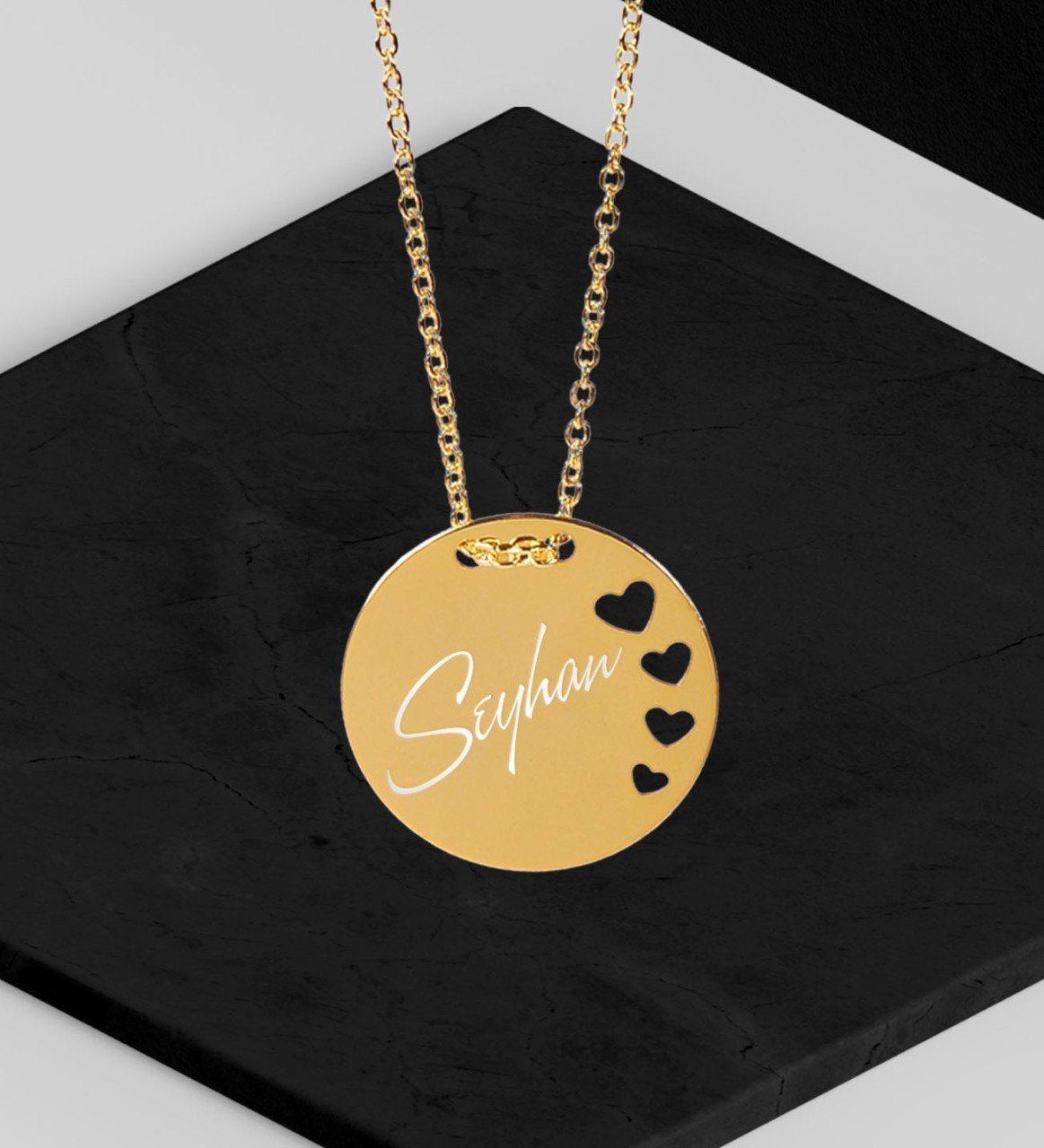 Kişiye Özel İsimli Gold Yuvarlak Kalpler Kolye