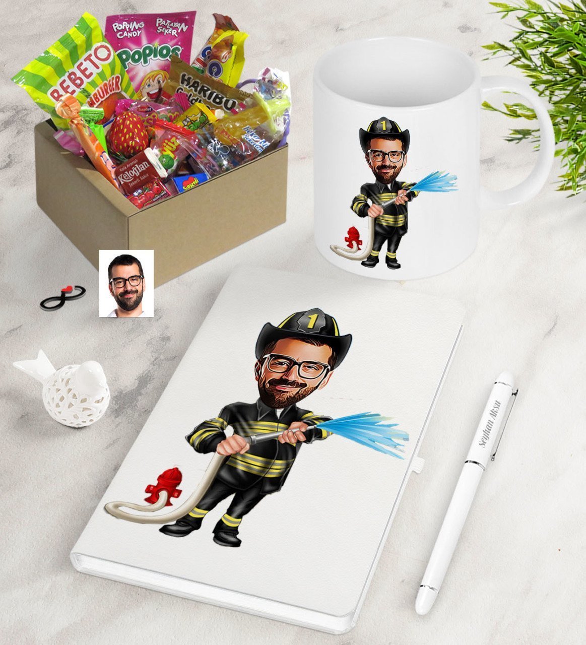 Kişiye Özel Bay İtfaiye Memuru Karikatürlü Nostaljik Lezzetler Defter Kalem Kupa Hediye Seti