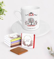 Kişiye Özel Yılın En İyi Matematik Öğretmeni Türk Kahvesi Fincanı ve Çikolata Hediye Seti