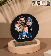 Kişiye Özel Tesettürlü Aile Karikatürlü Yuvarlak Ahşap Biblo-3