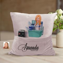 BK Gift Kişiye Özel Eczacı Karikatür Tasarımlı Organizer Kumanda ve Atıştırmalık Cepli Pembe Kırlent Yastık-3 Arkadaşa Hediye, Cepli Yastık
