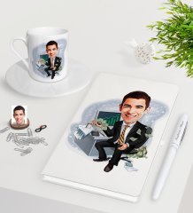 Kişiye Özel Erkek Bankacı Karikatürlü Beyaz Defter Kalem Türk Kahvesi Fincanı Seti-3