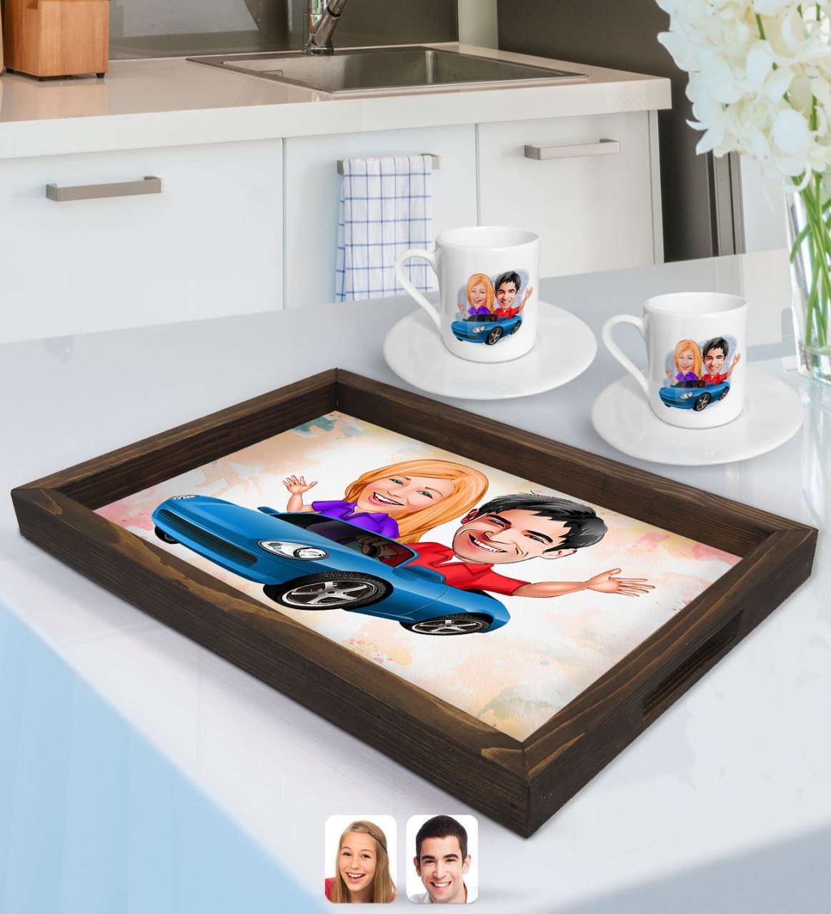 Kişiye Özel Sevgililer Karikatürlü Doğal Ahşap Tepsi ve 2’li Kahve Fincan Seti-52