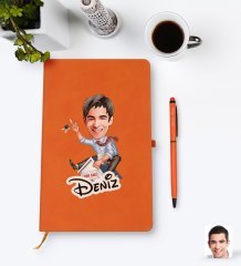 Kişiye Özel Erkek Emlakçı Karikatürlü Turuncu Termo Deri Defter Kalem Seti Model 1