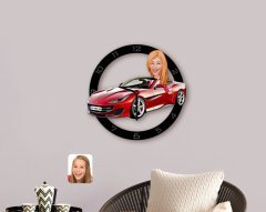 Kişiye Özel Plakalı Kadın Ferrari California Karikatürlü Ahşap Duvar Saati-1
