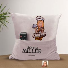 BK Gift Kişiye Özel Chef Karikatür Tasarımlı Organizer Kumanda ve Atıştırmalık Cepli Pembe Kırlent Yastık-4 Arkadaşa Hediye, Cepli Yastık