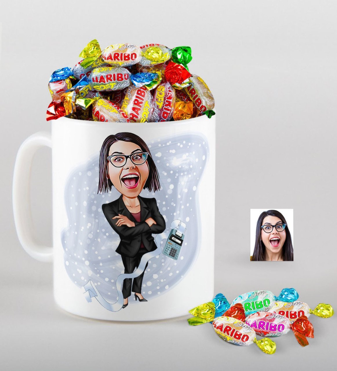 Kişiye Özel Bayan Muhasebeci Karikatürlü Kupa ve Haribo Fruitbons Şeker Hediye Seti-2