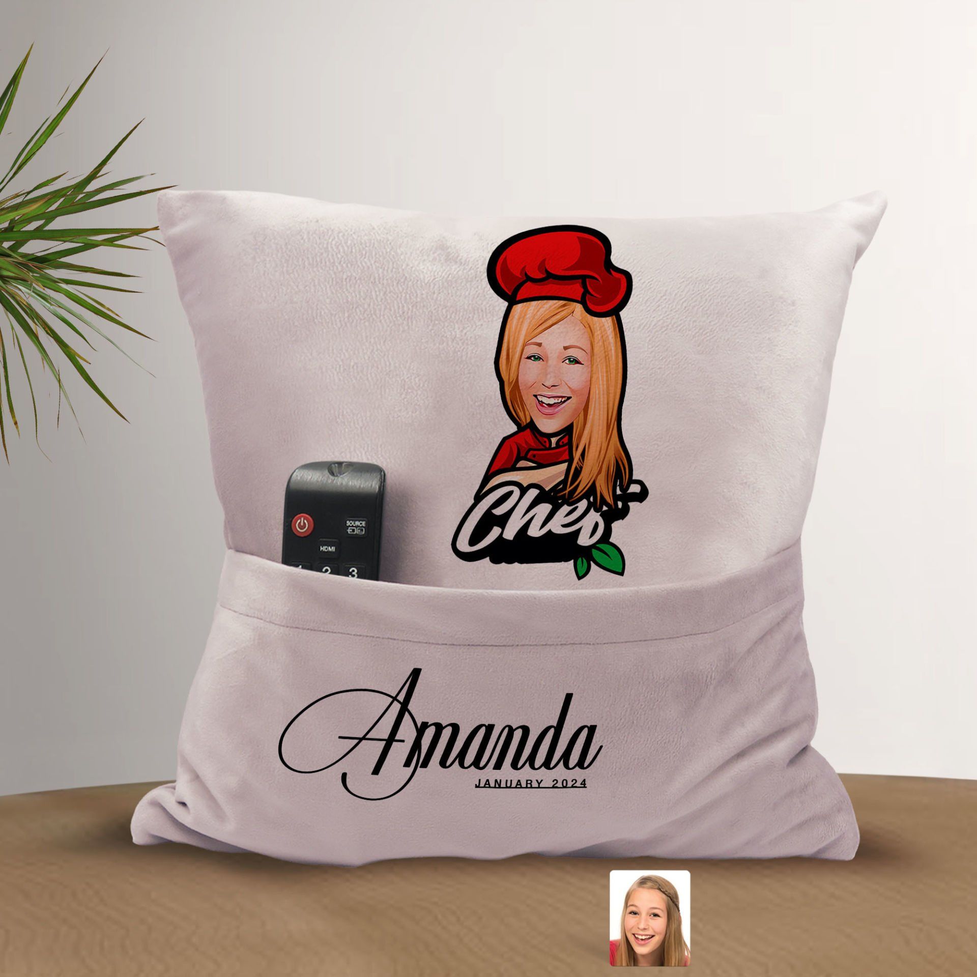 BK Gift Kişiye Özel Chef Karikatür Tasarımlı Organizer Kumanda ve Atıştırmalık Cepli Pembe Kırlent Yastık-2 Arkadaşa Hediye, Cepli Yastık