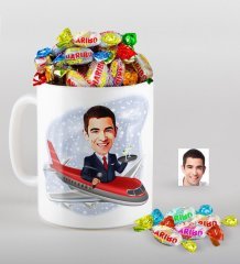 Kişiye Özel Bay Host Karikatürlü Kupa ve Haribo Fruitbons Şeker Hediye Seti
