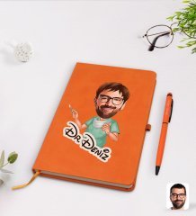 Kişiye Özel Erkek Cerrah Karikatürlü Turuncu Termo Deri Defter Kalem Seti Model 1