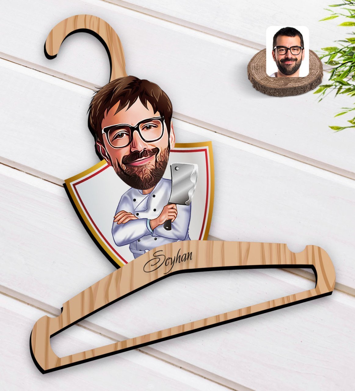 Kişiye Özel Erkek Kasap Karikatürlü Standart Boy Ahşap Elbise Askısı-1
