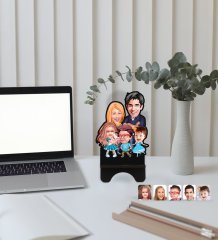Kişiye Özel Aile Karikatürlü Ahşap Biblo Telefon Standı-7