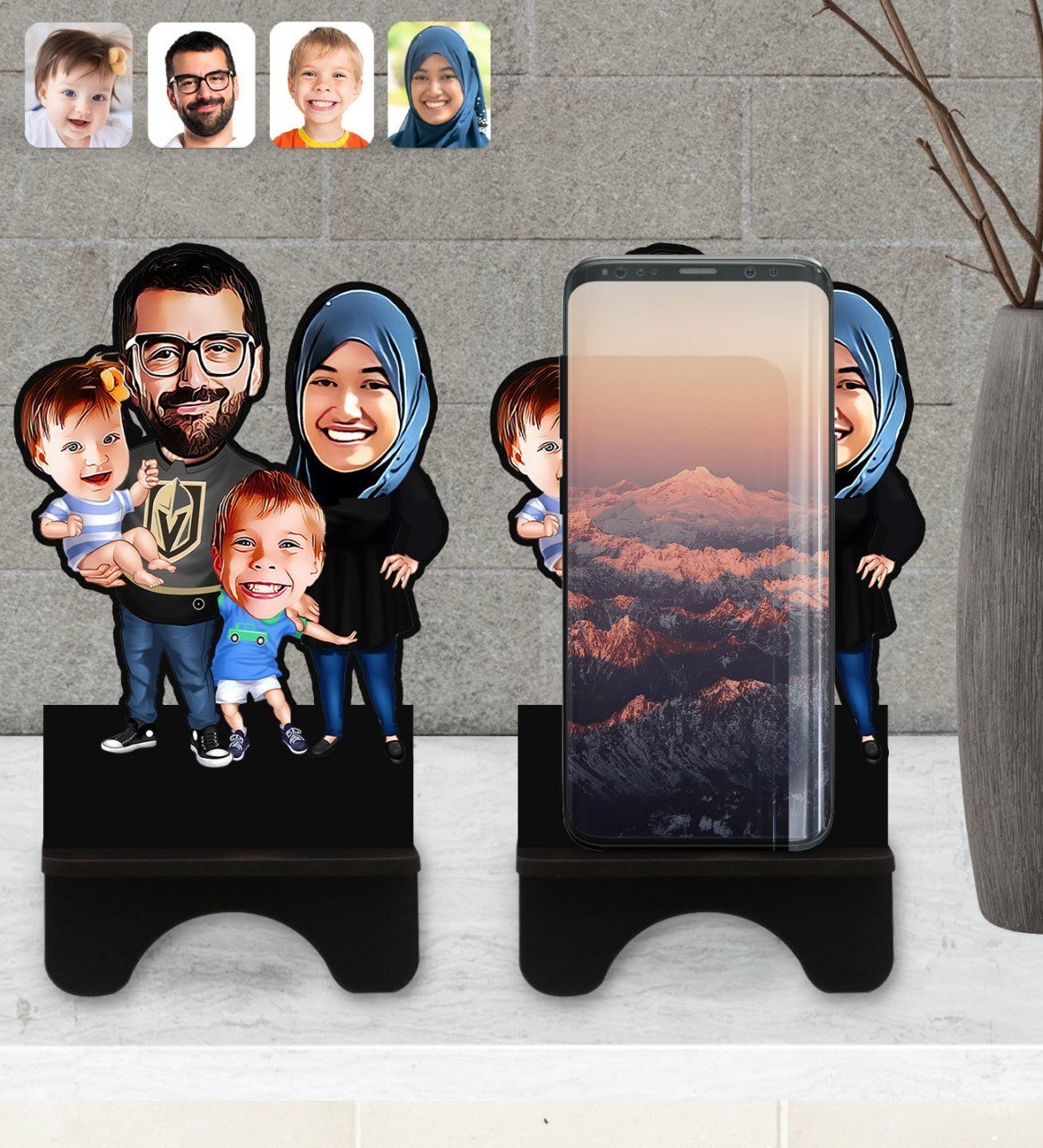 Kişiye Özel Tesettürlü Aile Karikatürlü Ahşap Biblo Telefon Standı-3