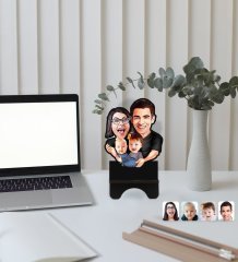Kişiye Özel Aile Karikatürlü Ahşap Biblo Telefon Standı-4