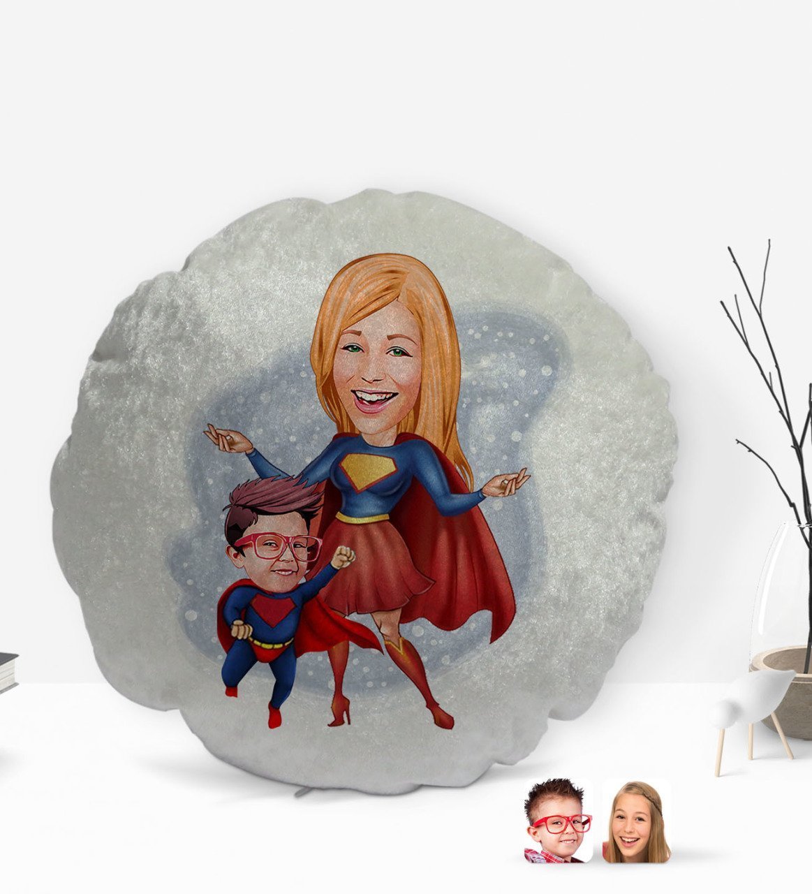 Kişiye Özel Süper Anne ve Çocuk Karikatürlü Yuvarlak Dekoratif Kırlent Yastık-1