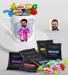 Kişiye Özel Erkek Animasyon Karikatürlü Türk Kahvesi Fincanı Selamlique Karışık Türk Kahvesi ve Haribo Şeker Hediye Seti-36