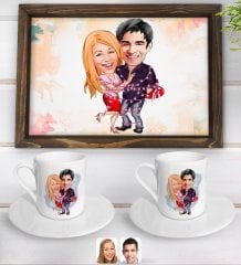 Kişiye Özel Sevgililer Karikatürlü Doğal Ahşap Tepsi ve 2’li Kahve Fincan Seti-2