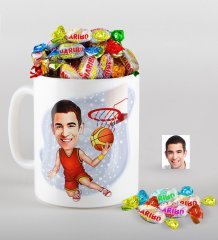 Kişiye Özel Bay Basketbolcu Karikatürlü Kupa ve Haribo Fruitbons Şeker Hediye Seti