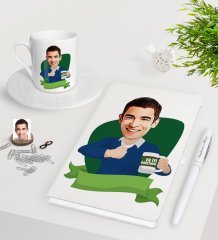 Kişiye Özel Erkek En İyi Öğretmen Karikatürlü Beyaz Defter Kalem Türk Kahvesi Fincanı Seti-1