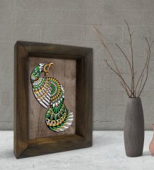 BK Gift Tavus Kuşu Tasarımlı Dekoratif Doğal Masif Ahşap Çerçeve 15x20cm-1